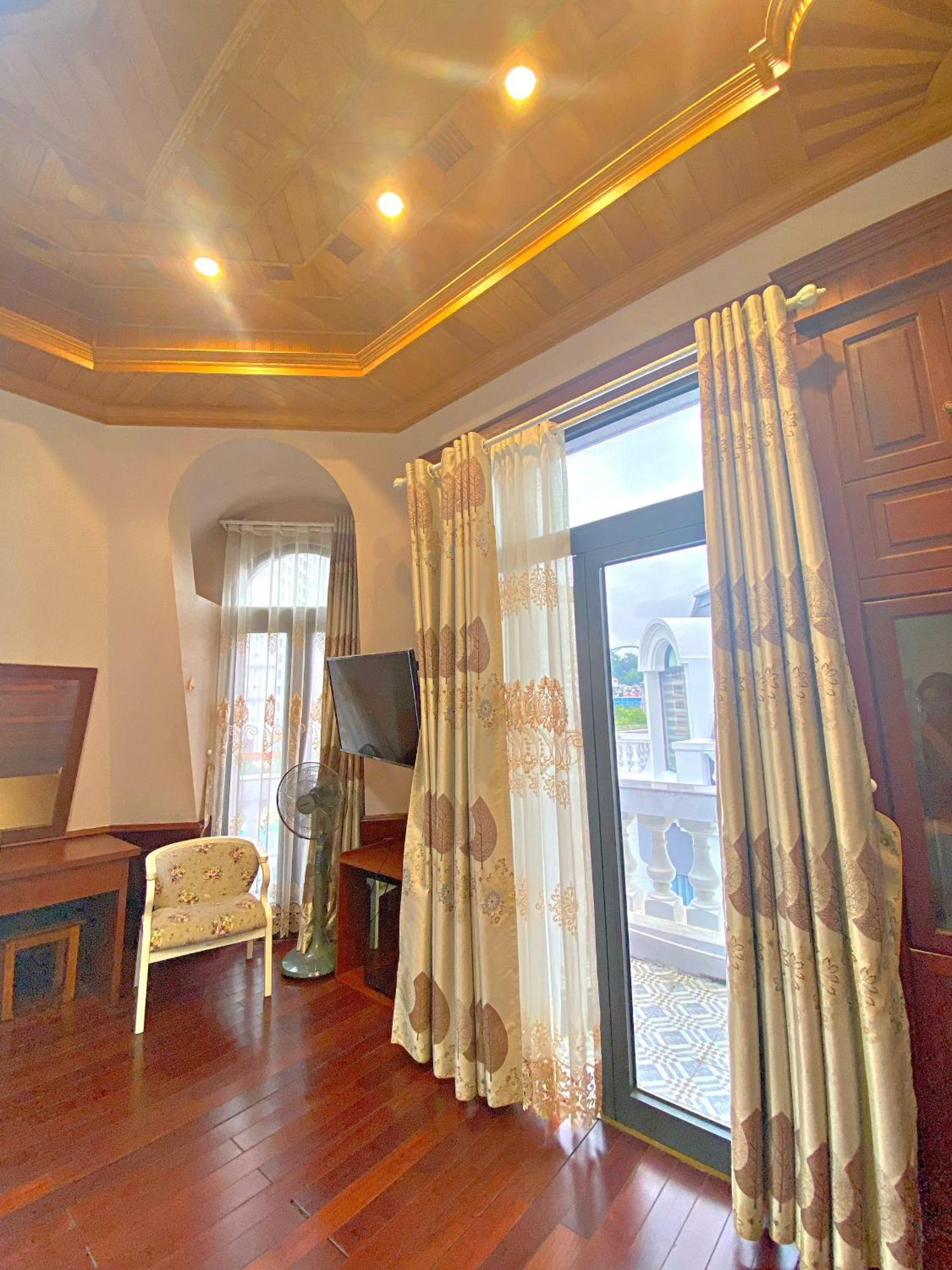Blue Diamond Hotel Ha Long Dış mekan fotoğraf